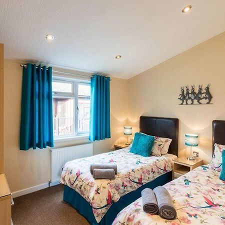 Windermere Retreat - White Cross Bay Holiday Park Экстерьер фото