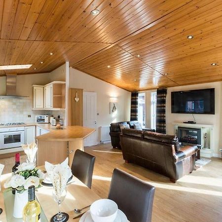 Windermere Retreat - White Cross Bay Holiday Park Экстерьер фото