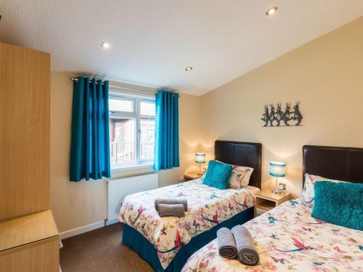 Windermere Retreat - White Cross Bay Holiday Park Экстерьер фото
